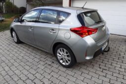 
										Toyota Auris Hečbekas 1,6L 2013 pilnas									