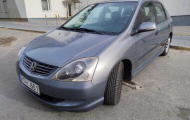 Honda Civic Hečbekas 1,7L 2005