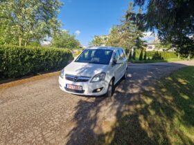 Opel Zafira Vienatūris 1,8L 2012