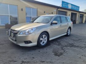 Subaru Legacy Universalas 2,5L 2012