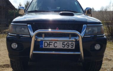 Mitsubishi Pajero Sport Visureigis 2,5L 2004