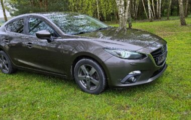 Mazda 3 Sedanas 2,2L 2015