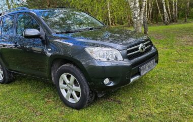 Toyota RAV4 Visureigis 2,0L 2009