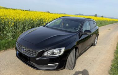 Volvo V60 Universalas 2,0L 2017