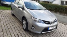 
										Toyota Auris Hečbekas 1,6L 2013 pilnas									