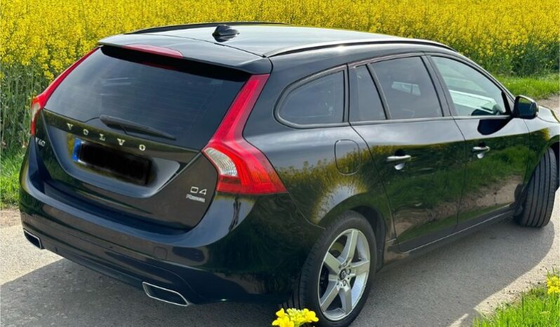 
								Volvo V60 Universalas 2,0L 2017 pilnas									