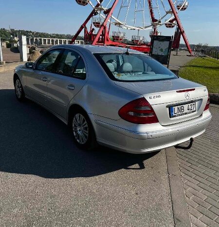 
								Mercedes-Benz E270 Sedanas 2,7L 2002 pilnas									