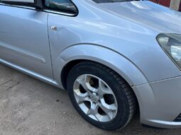 
										Opel Zafira Vienatūris 1,9L 2005 pilnas									