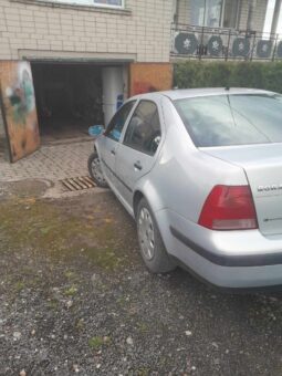 
										Volkswagen Bora Sedanas 1,6L 1999 pilnas									