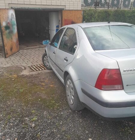 
								Volkswagen Bora Sedanas 1,6L 1999 pilnas									