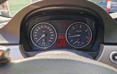 BMW 330 2007  3,0L Hečbekas