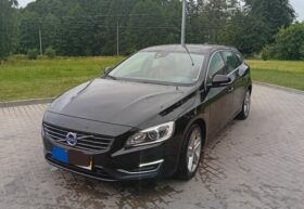 Volvo V60 2015  2,4L Universalas