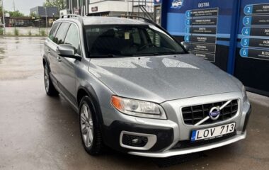 Volvo XC70 Universalas 2,4L 2009