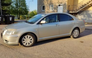 Toyota Avensis 2006  2,0L Sedanas