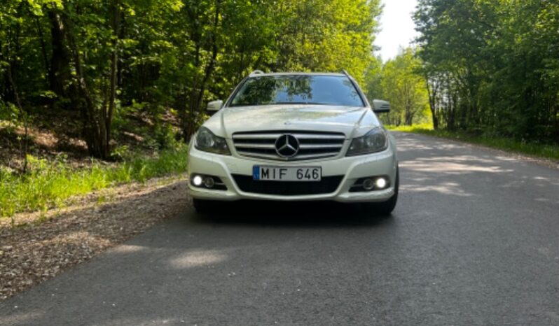 
								Mercedes-Benz C220 Universalas 2,3L 2012 pilnas									