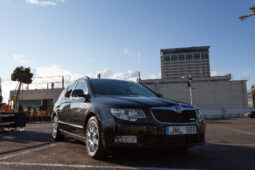 Skoda Superb 2011  1,6L Universalas