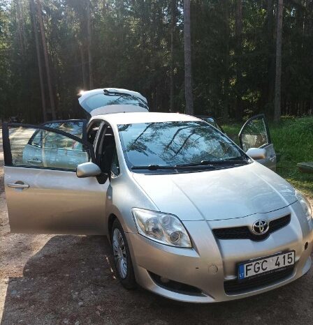 
								Toyota Auris 2008  2,0L Hečbekas pilnas									