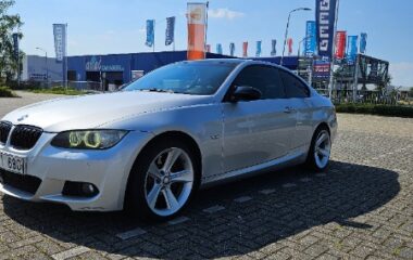 BMW 330 2007  3,0L Kupė