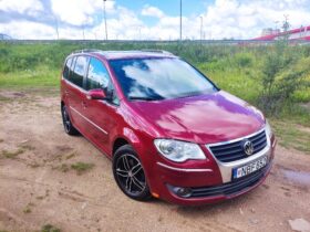 Volkswagen Touran 2008  2,0L Vienatūris