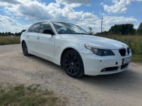 BMW 530 2004  3,0L Sedanas