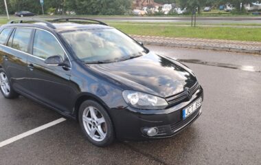 Volkswagen Golf 2010  2,0L Universalas