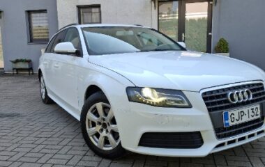 Audi A4 2011  2,0L Universalas