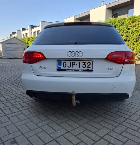 
								Audi A4 2011  2,0L Universalas pilnas									