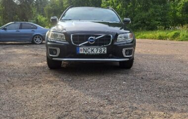 Volvo XC70 2011  2,4L Universalas