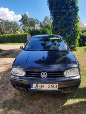 Volkswagen Golf 1998  1,6L Hečbekas