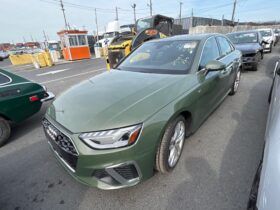 Audi A4 2023  2,0L Sedanas