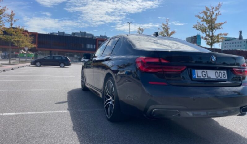 
								BMW 735 2016  4,0L Limuzinas pilnas									