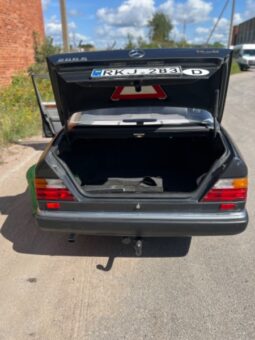 
										Mercedes-Benz E200 1989  2,0L Sedanas pilnas									