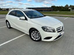 Mercedes-Benz A180 2012  1,6L Hečbekas