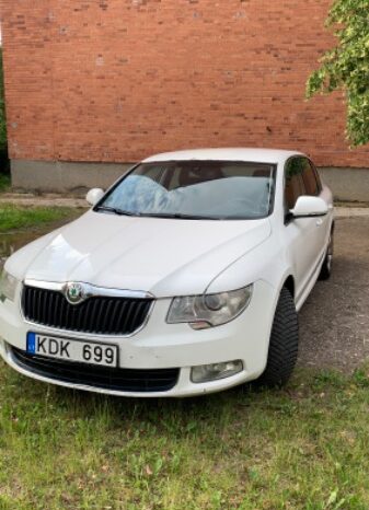 
								Skoda Superb 2010  2,0L Sedanas pilnas									