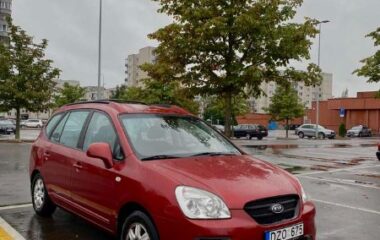 Kia Carens 2008  2,0L multipurpose-passenger vehicle (mpv)