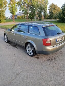 
										Audi A4 2004  2,5L Universalas pilnas									