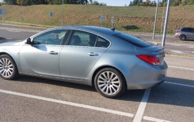 Opel Insignia 2011  2,0L Sedanas