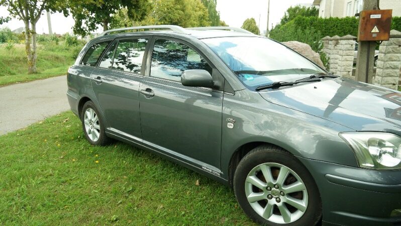 
								Toyota Avensis 2004  2,0L Universalas pilnas									