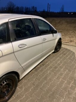 
										Mercedes-Benz B180 2006  1,8L Vienatūris pilnas									