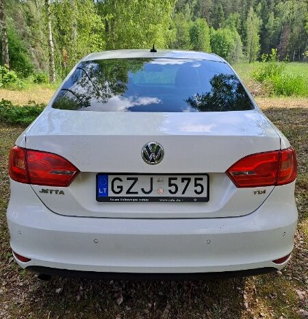 
								Volkswagen Jetta 2013  1,6L Sedanas pilnas									