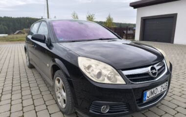 Opel Signum 2006  2,2L Hečbekas