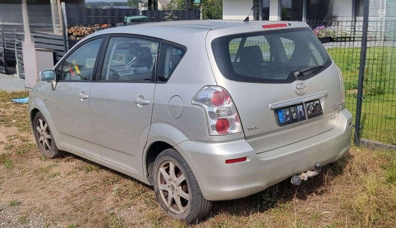 
								Toyota Corolla Verso 2008  2,2L Vienatūris pilnas									