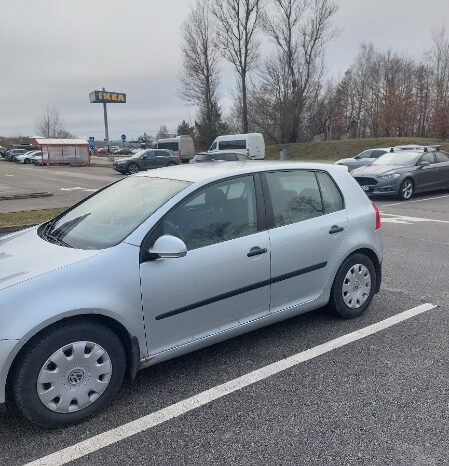 
								Volkswagen Golf 2004  1,4L Hečbekas pilnas									