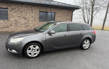 Opel Insignia 2011  2,0L Universalas
