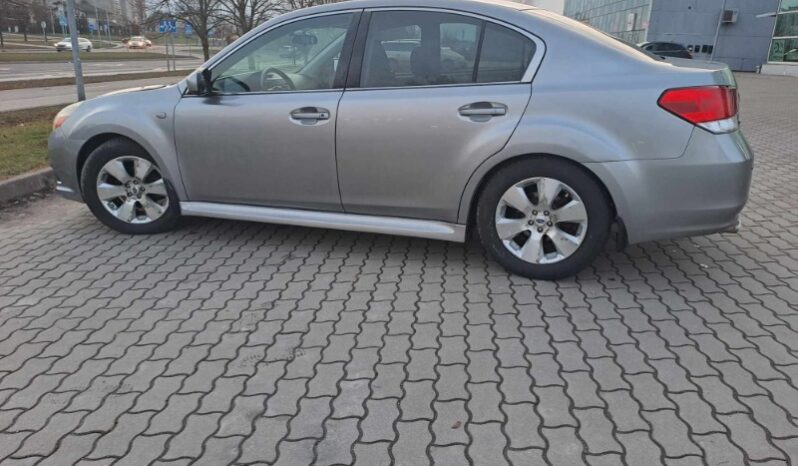 
								Subaru Legacy 2010  2,5L Sedanas pilnas									