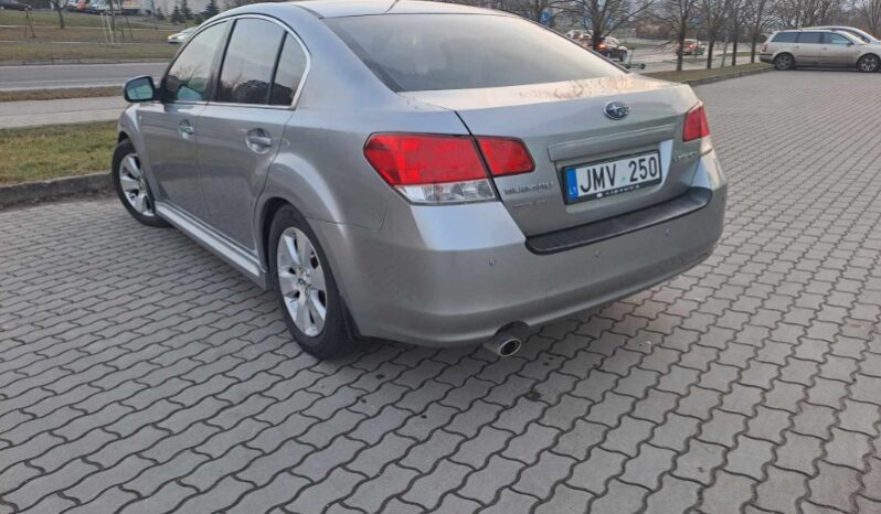 
								Subaru Legacy 2010  2,5L Sedanas pilnas									