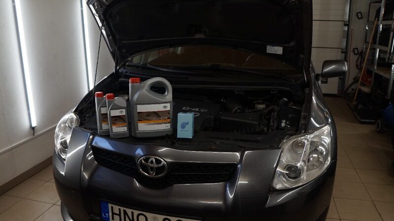 
								Toyota Auris 2008  2,0L Hečbekas pilnas									