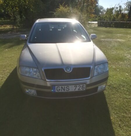 
								Skoda Octavia 2005  1,6L Sedanas pilnas									