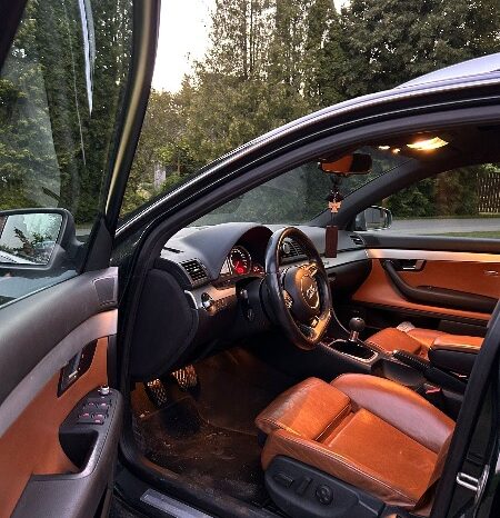 
								Audi A4 2005  3,0L Universalas pilnas									
