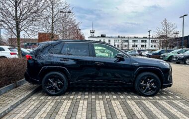 Toyota RAV4 2021  2,5L Visureigis